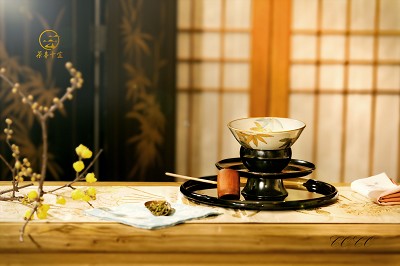 现代